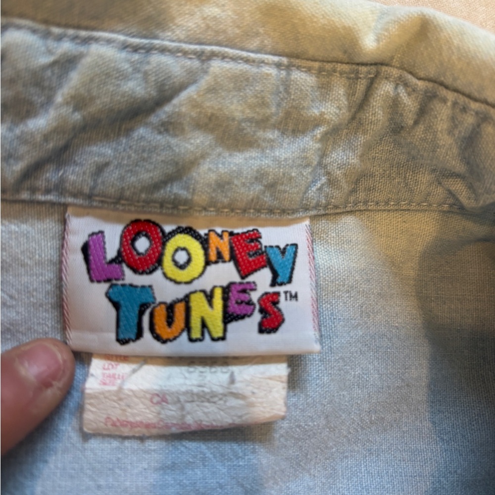 1991 loony tunes vintage graphic button up denim shirt - Picture 6 of 10
